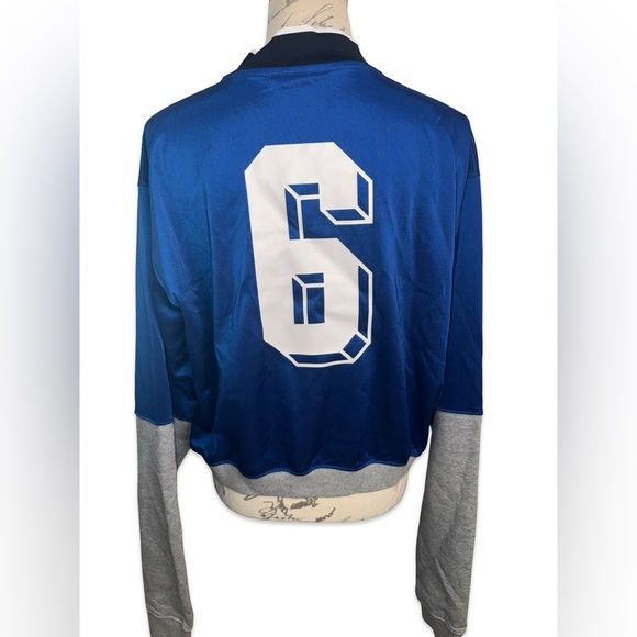 Nike Sweatshirt - Picture 8 of 9